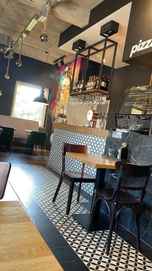 Hotel Am Stadion Vanino Cucina Italian Bielefeld Extérieur photo